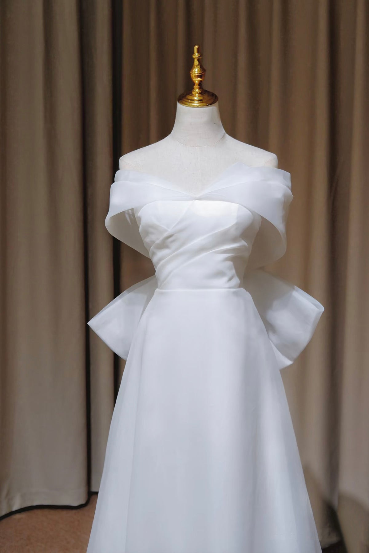 White Off-the-Shoulder Tulle A-Line Evening Gown with Bow