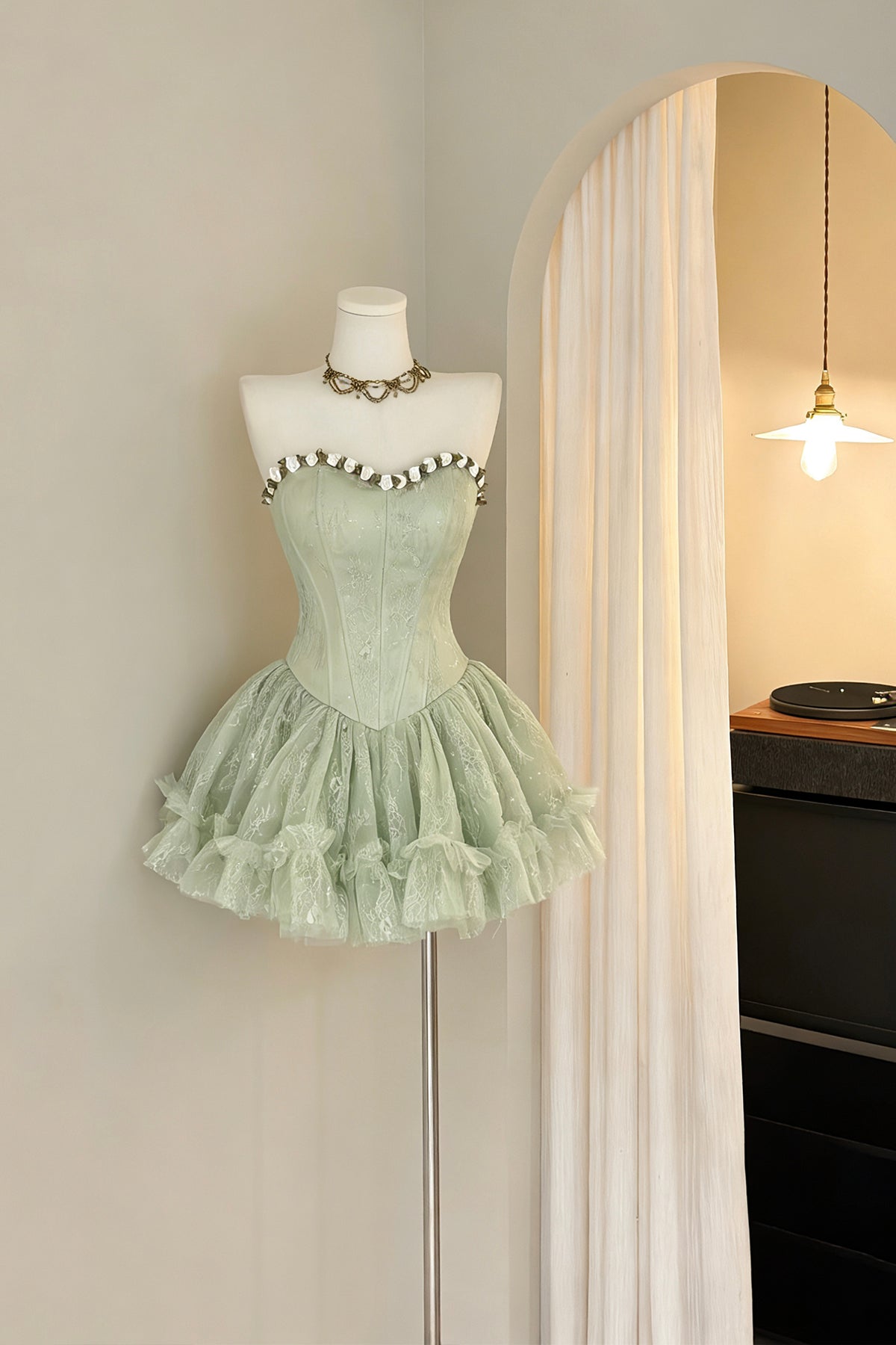 Elegant Mint Green Strapless Ruffle Party Dress with Corset