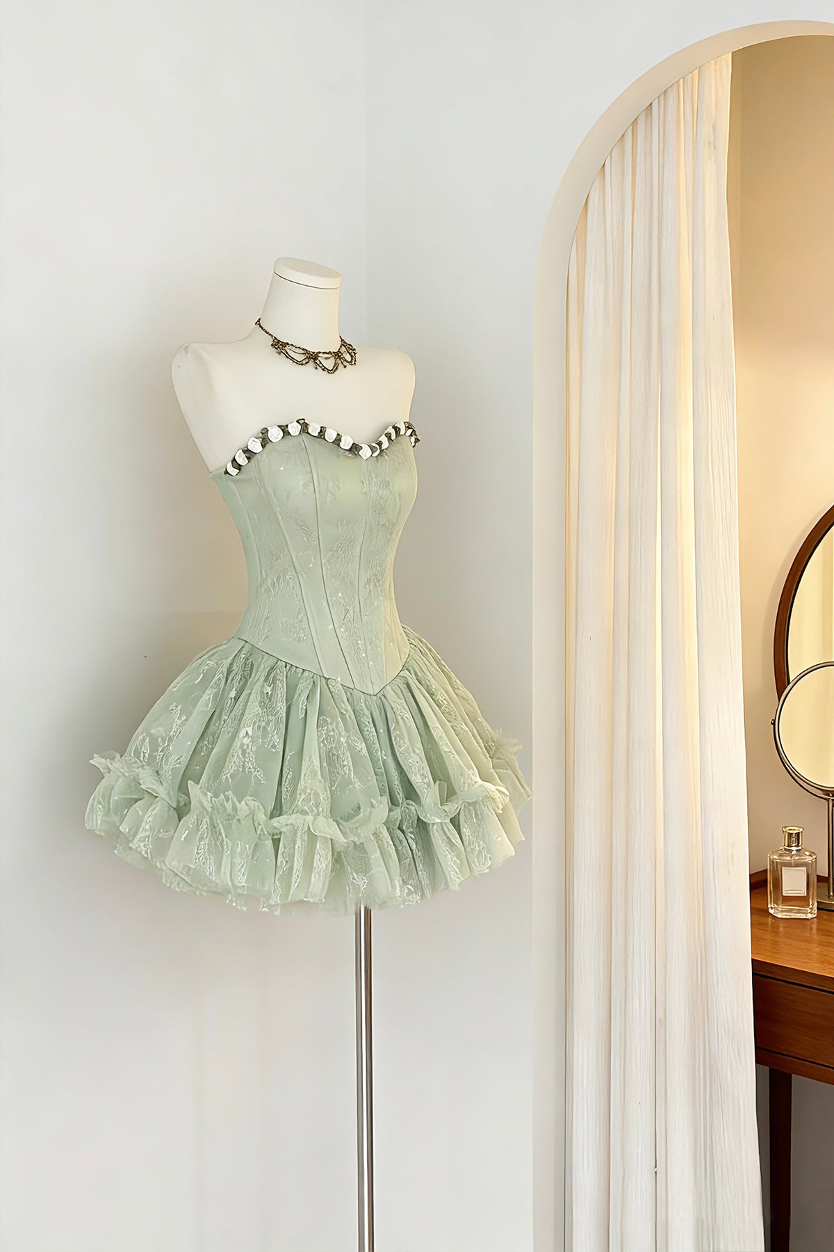 Elegant Mint Green Strapless Ruffle Party Dress with Corset