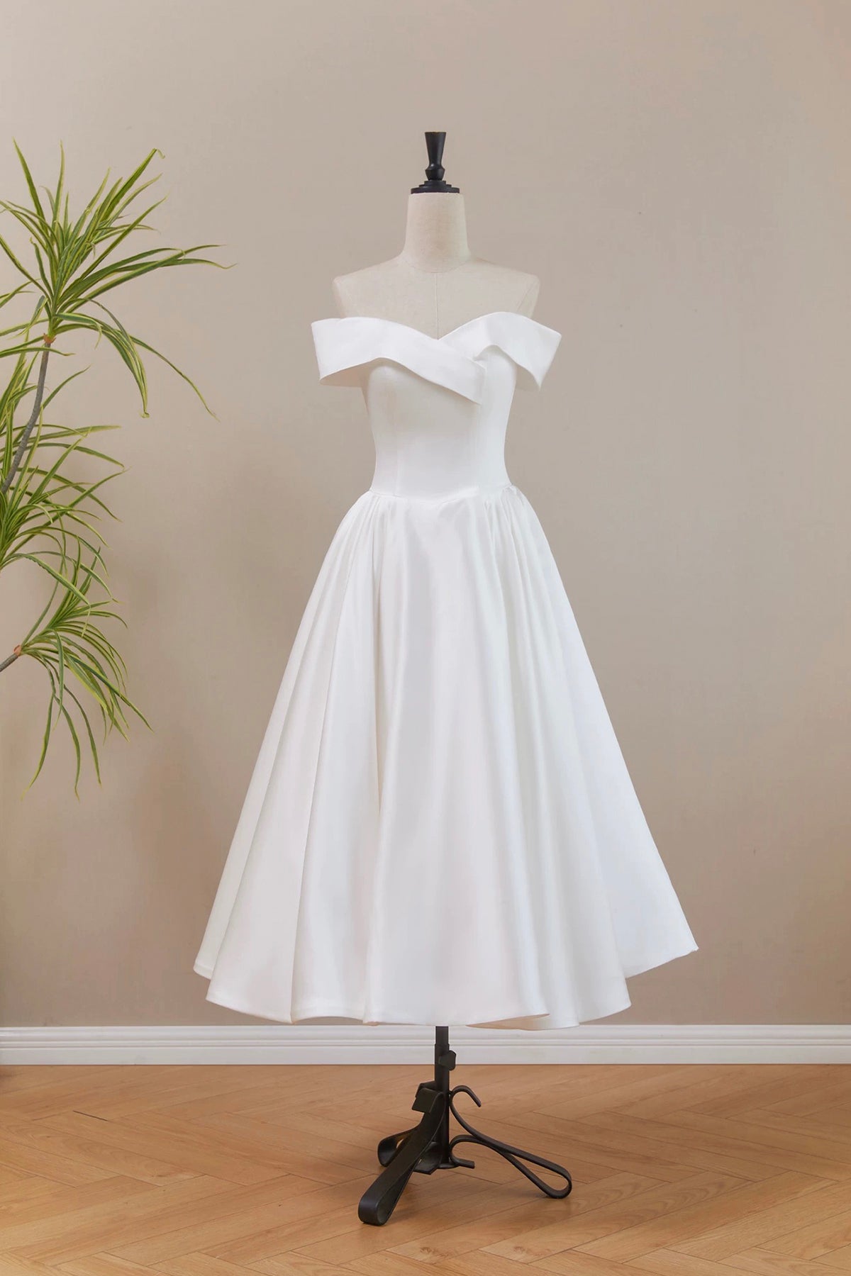 White Off-the-Shoulder Satin Tea-Length Party Prom Dress