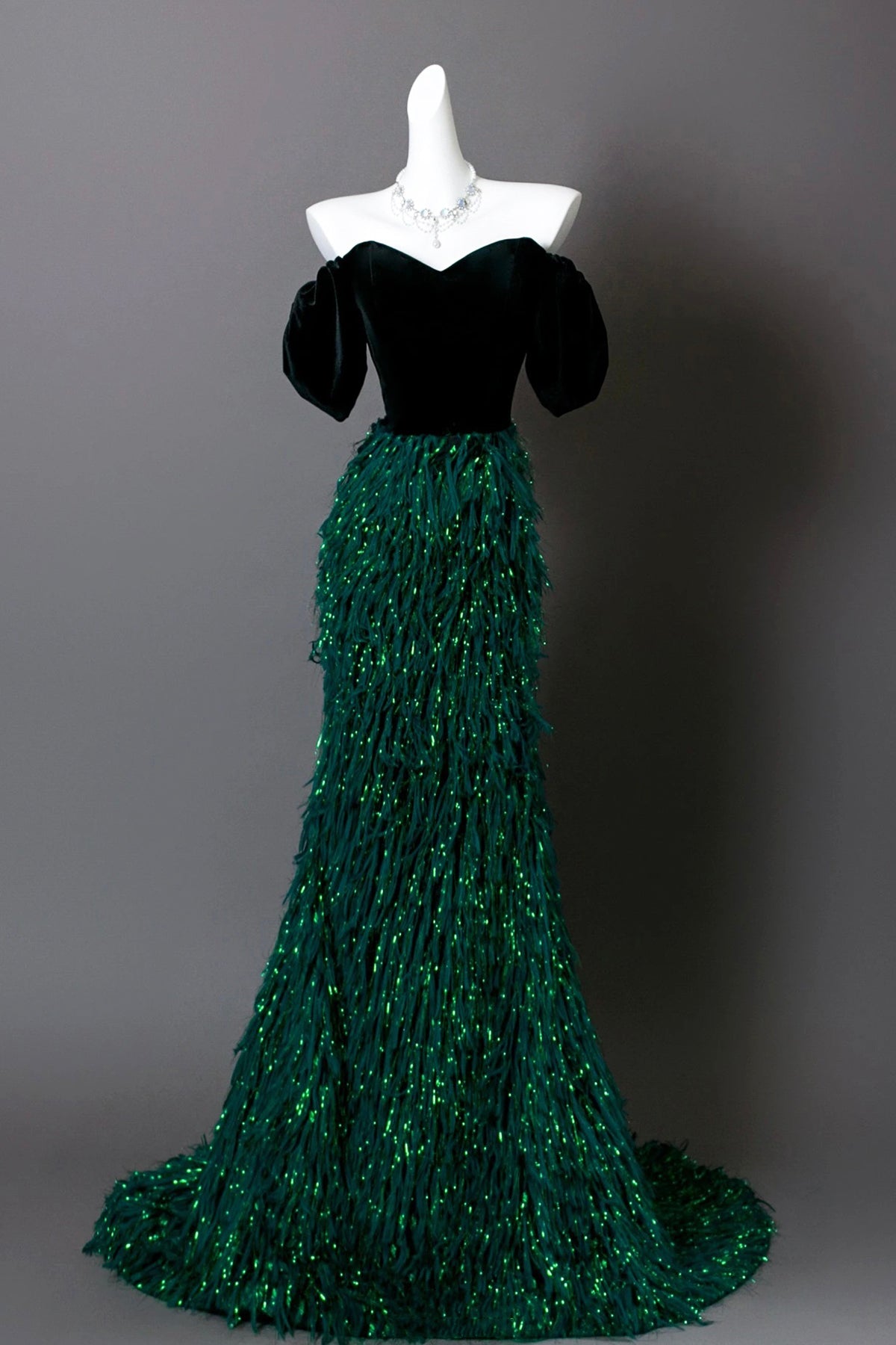 Sparkly Emerald Green Fringe Prom Gown Off Shoulder Velvet Sweetheart Neckline Mermaid Dress