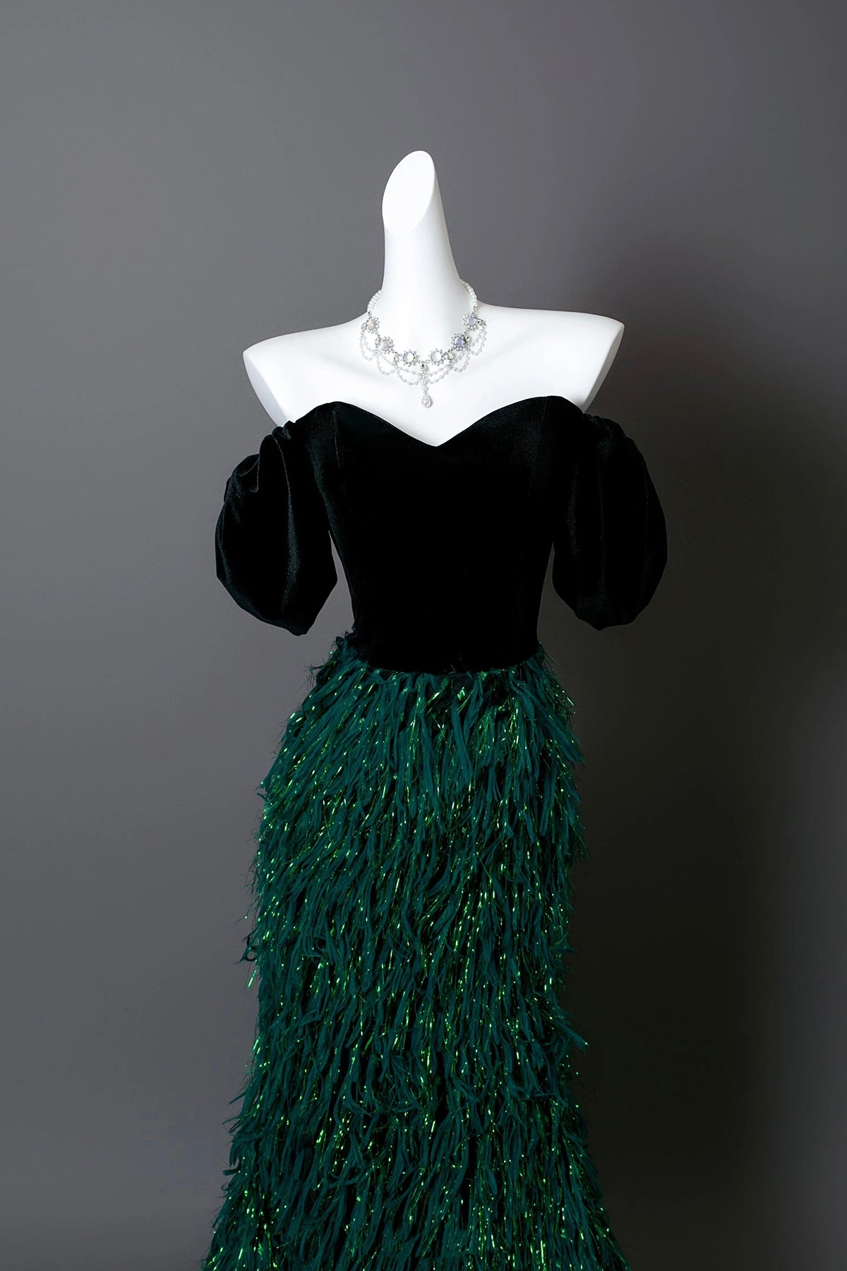 Sparkly Emerald Green Fringe Prom Gown Off Shoulder Velvet Sweetheart Neckline Mermaid Dress