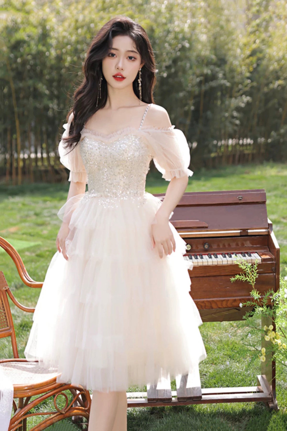 Champagne Tulle Sequins Short Prom Dress, Lovely A-Line Party Dress Champagne Tulle Sequins Short Prom Dress, Lovely A-Line Party Dress