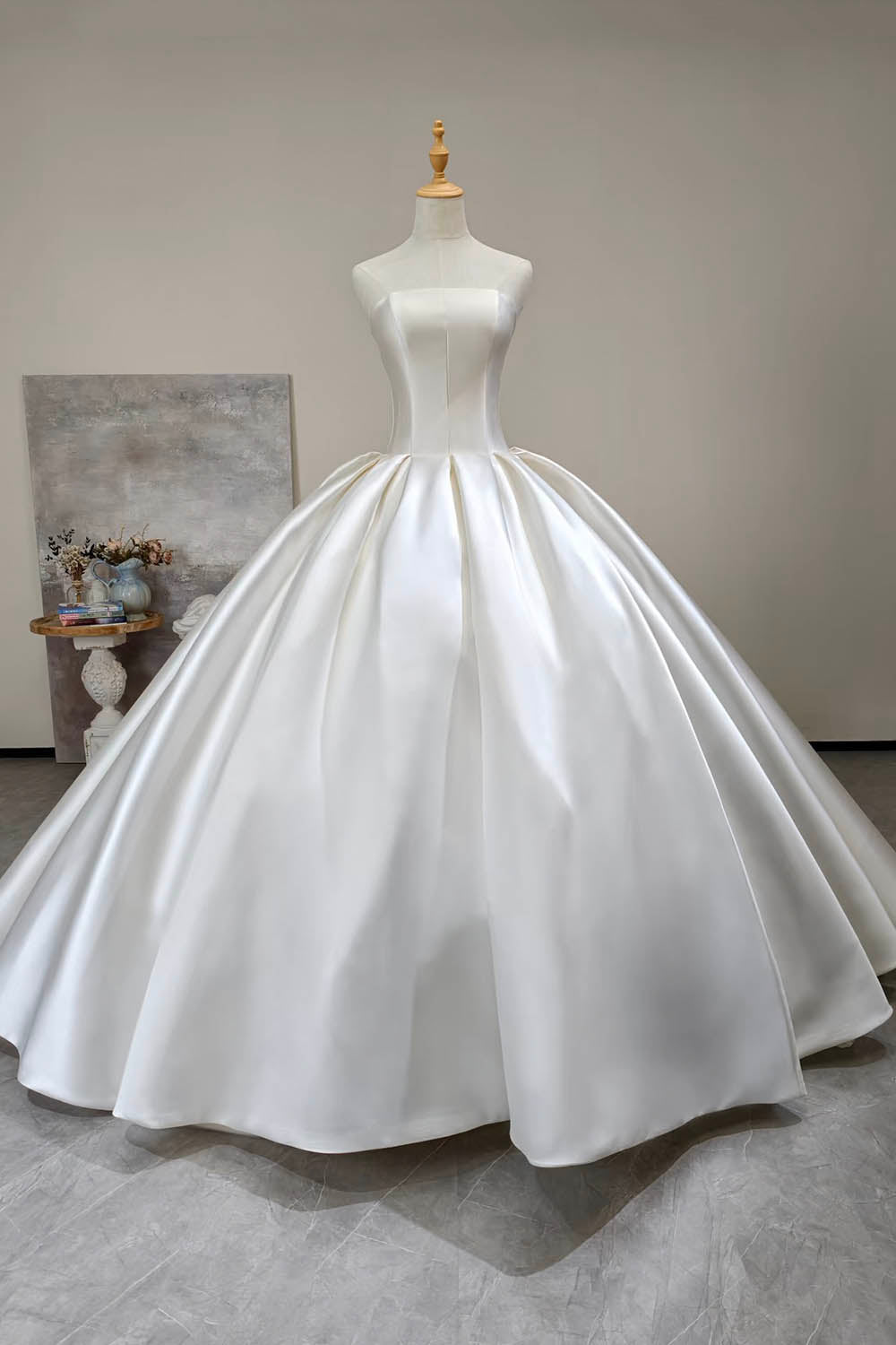 Classic Strapless Satin Ball Gown Wedding Dress – Minimalist Bridal Gown with Long Train