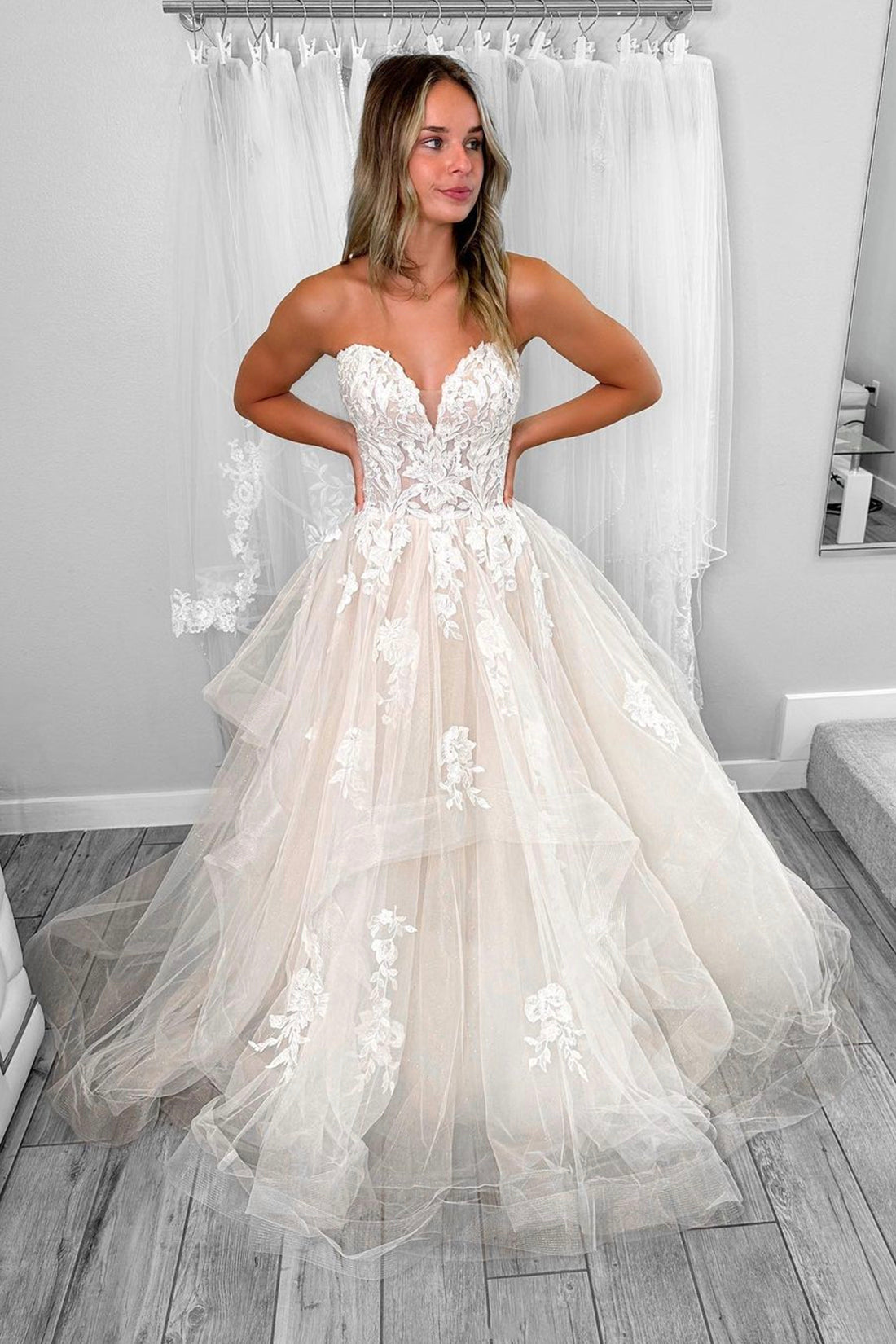 Light Champagne Tulle Lace Long Prom Dress, A-Line Strapless Formal Dr Light Champagne Tulle Lace Long Prom Dress, A-Line Strapless Formal Dr