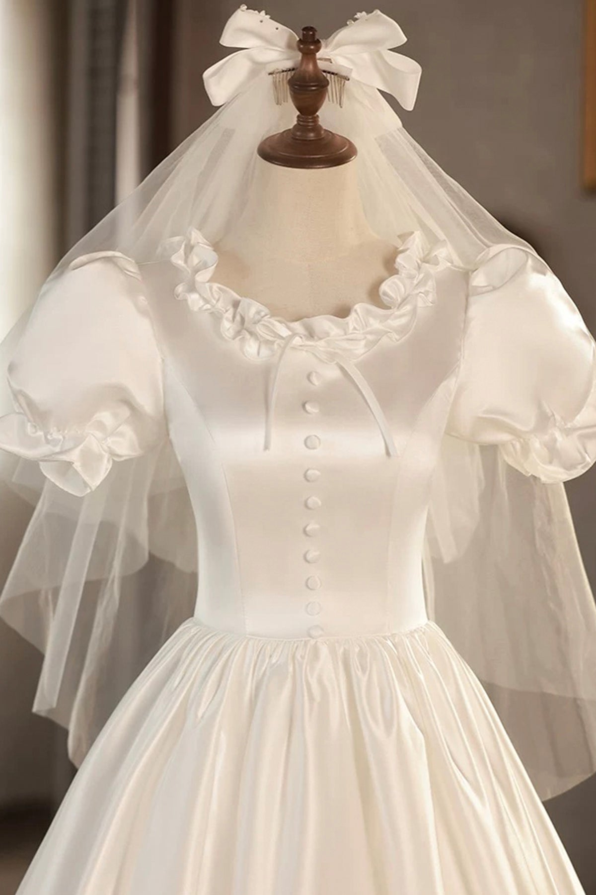 Vintage-Inspired Satin Tea-Length Party Dress with Puff Sleeves