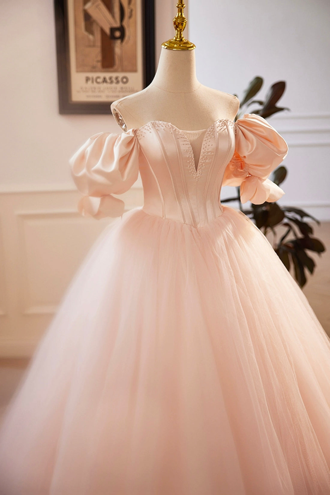 Beautiful Blushing Pink Beading Prom Dresses, Off the Shoulder Puffy Short Sleeve Backless Floor-Length Party Dresses