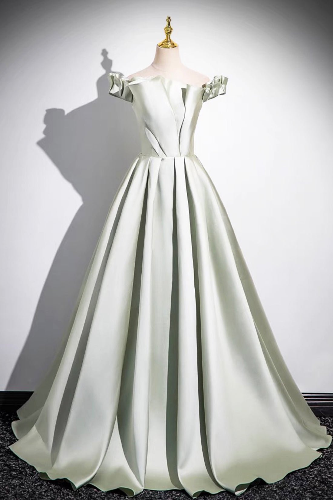 Light Green A-Line Satin Long Prom Dress, Simple Green Strapless Eveni Light Green A-Line Satin Long Prom Dress, Simple Green Strapless Eveni