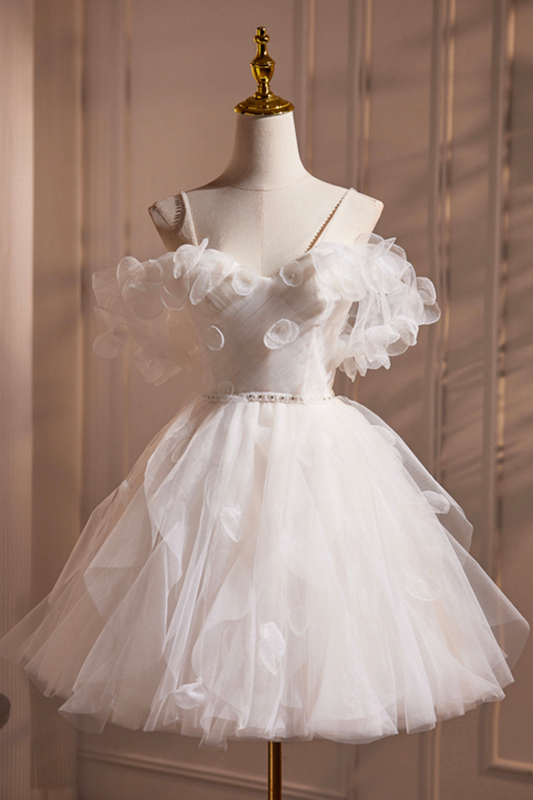 Light Champagne Spaghetti Strap Tulle Short Prom Dress, Beautiful A-Line Evening Party Dress