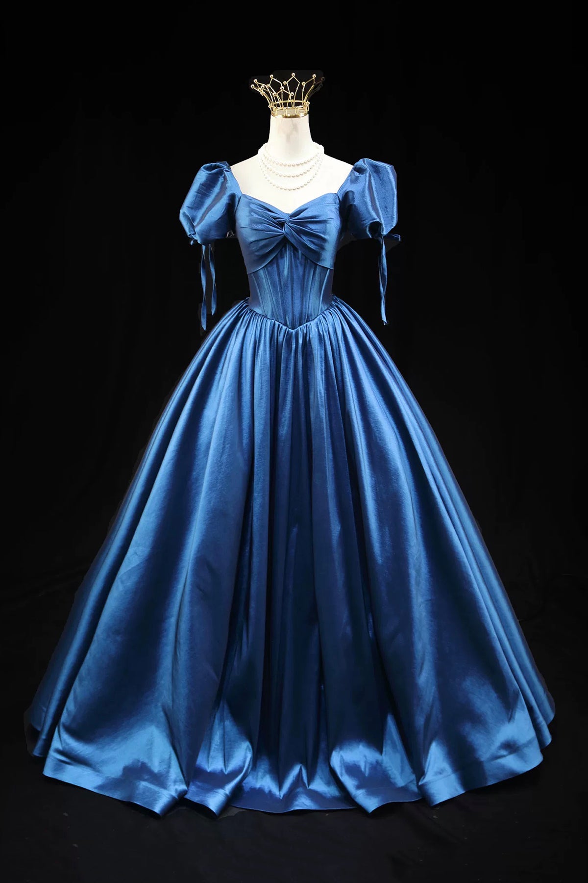 Elegant Blue Satin Ball Gown with Puffed Sleeves – Vintage Princess Formal Dress