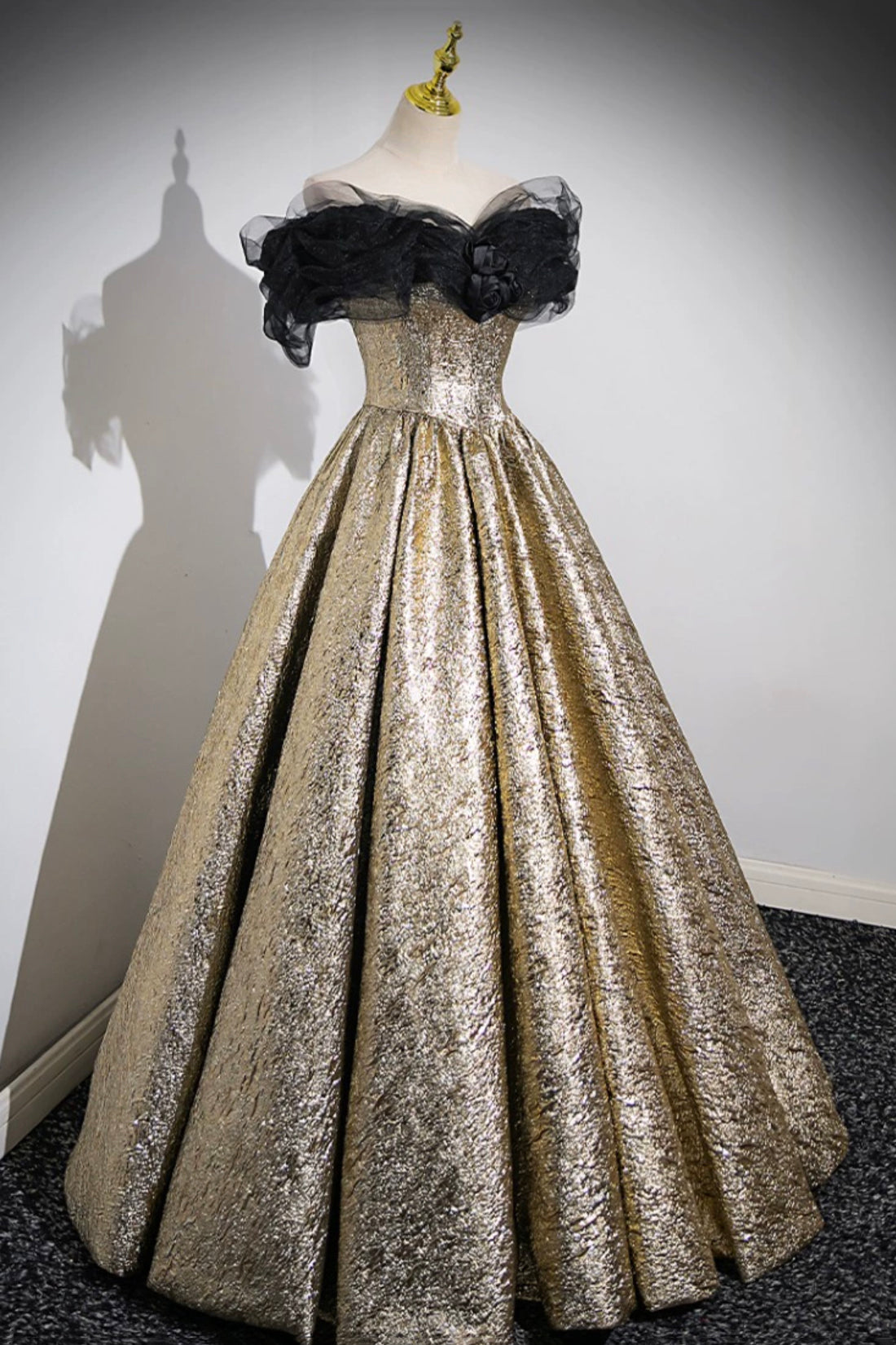 Sparkly Black and Gold Glitter Prom Dresses Ball Gown, Off the Shoulder Evening Party Dress