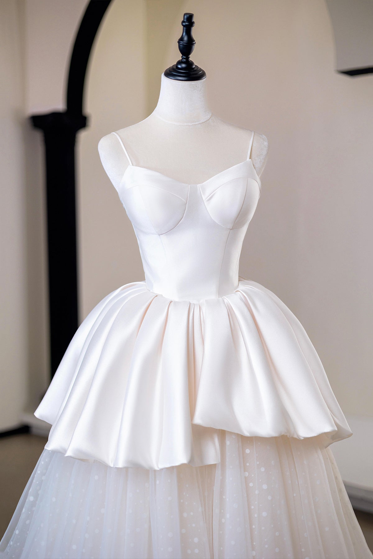 Luxury Light Champagne Satin Ball Gown with Polka Dot Tulle Skirt and Sweetheart Neckline