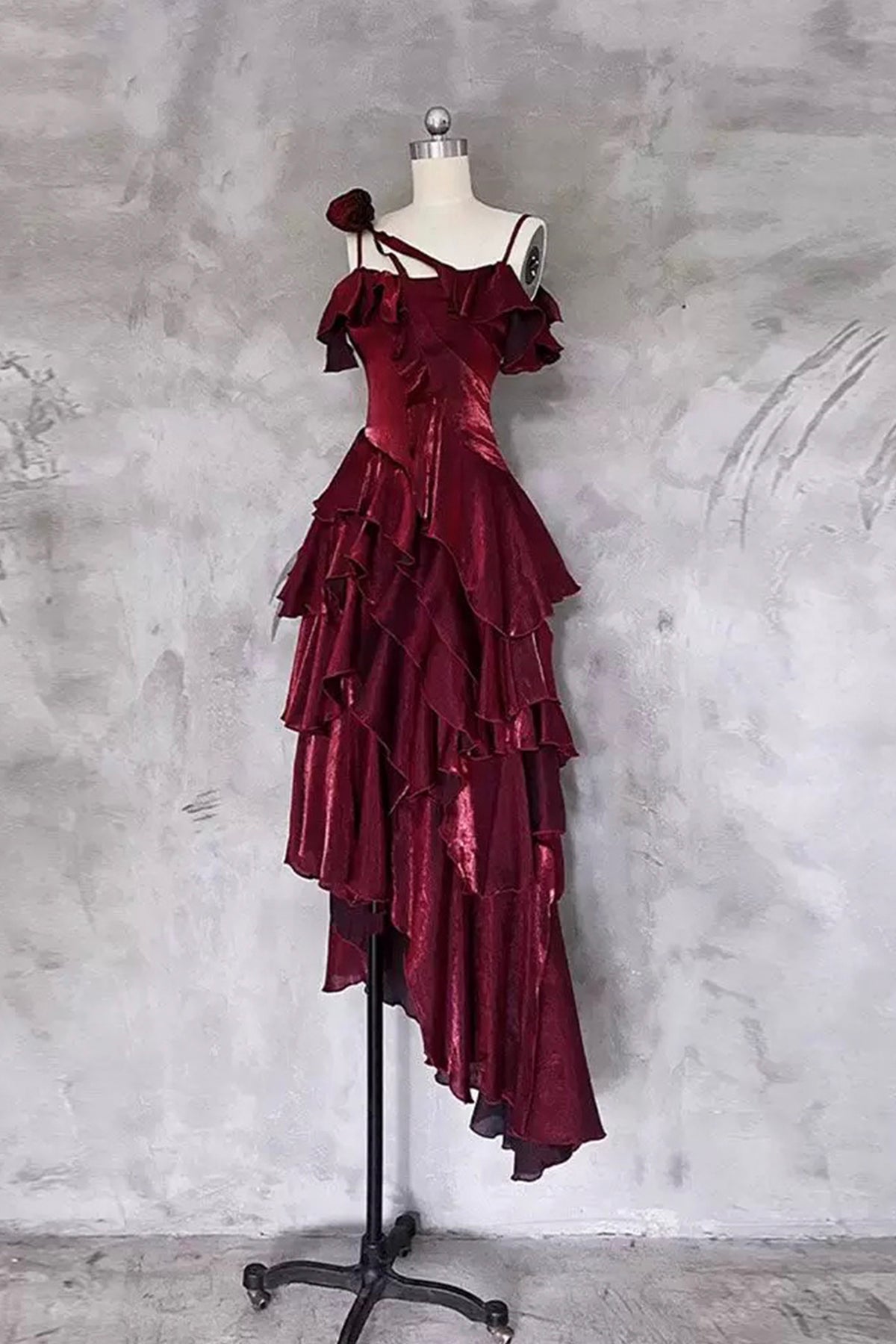 Irregular Ruffled Evening Party Dresses with Floral Detail