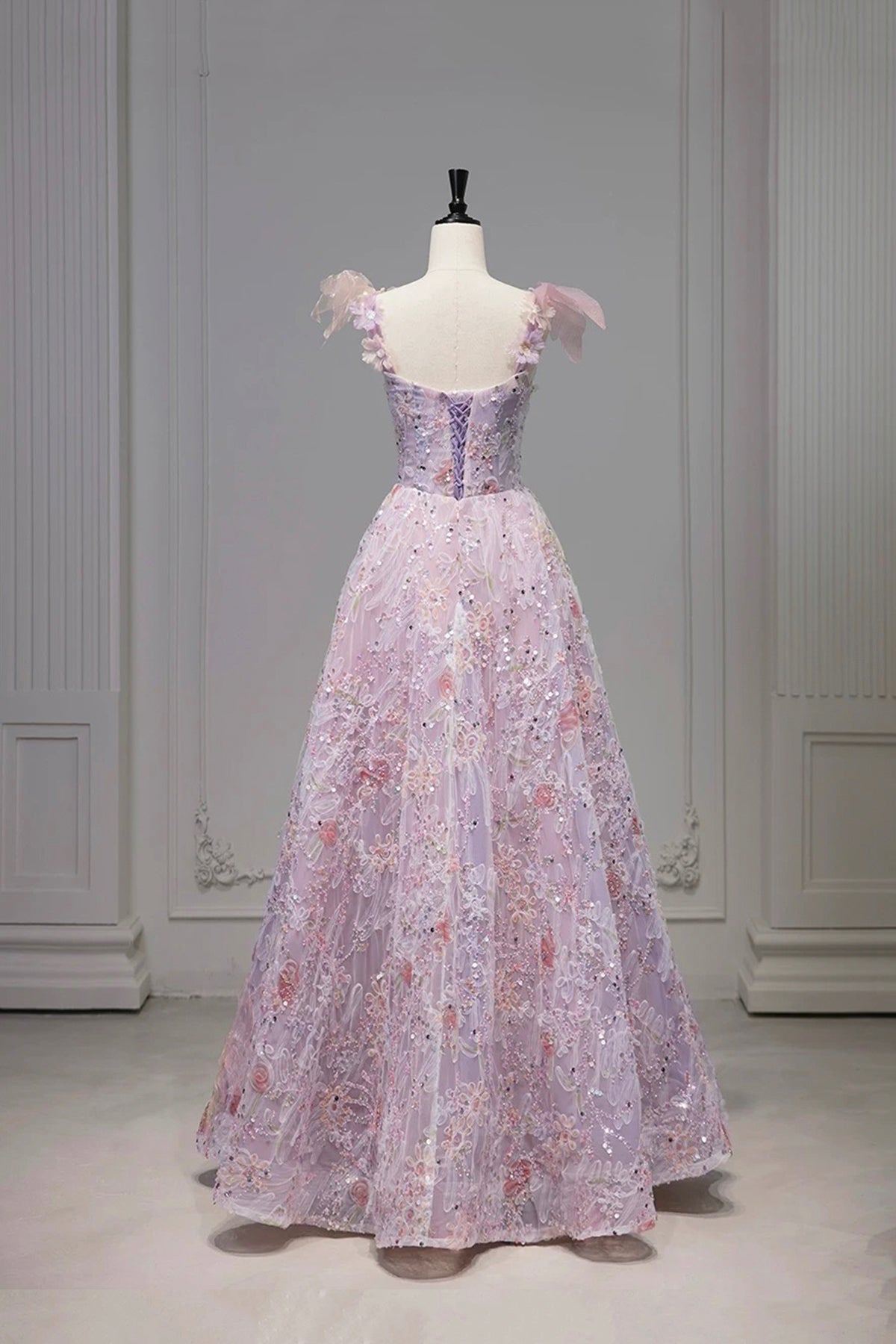 Lavender 3D Floral Butterfly Tulle Ball Gown – Sweetheart Neck Prom Dress