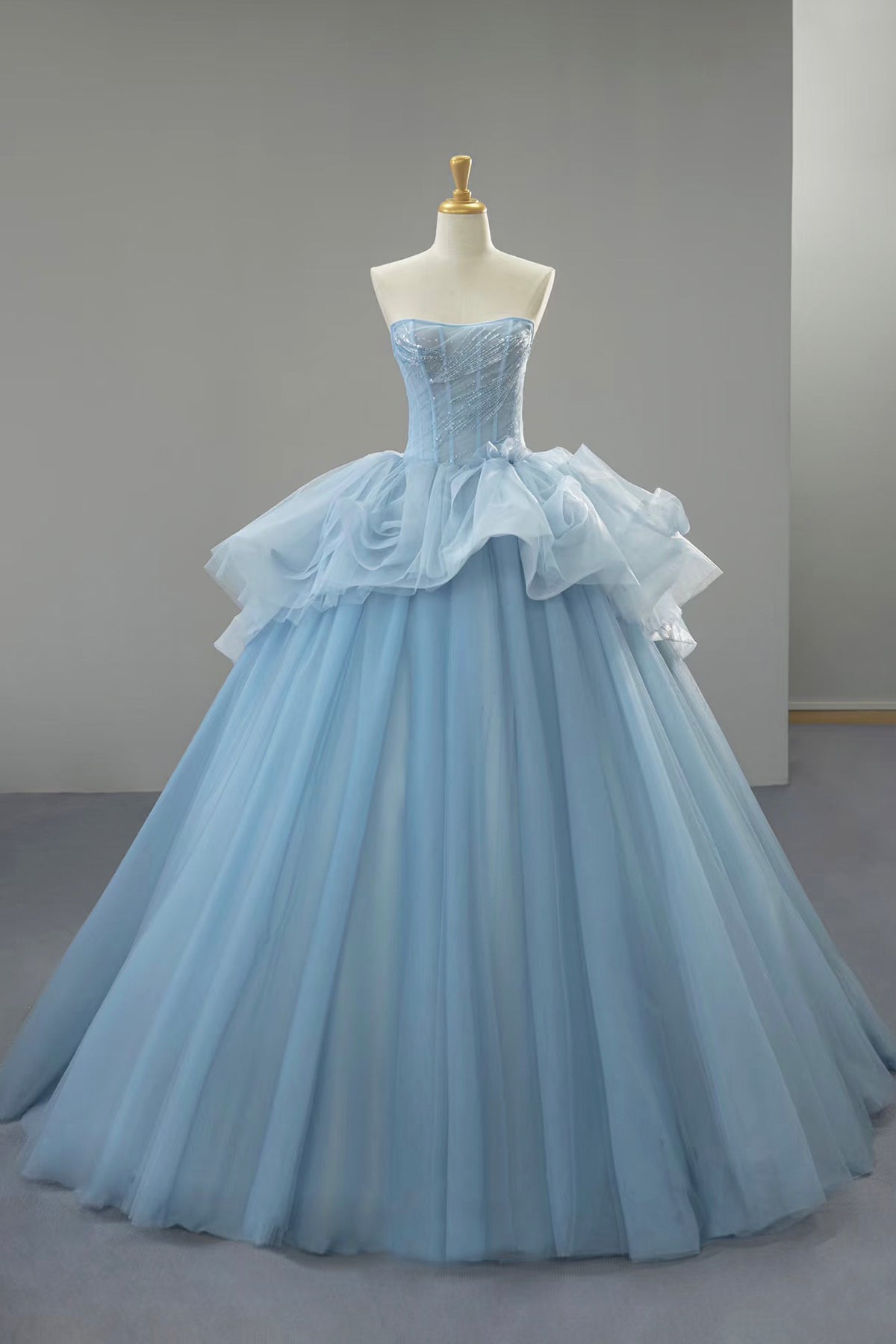 Sky Blue Tulle Ball Gown Strapless Formal Evening Dress