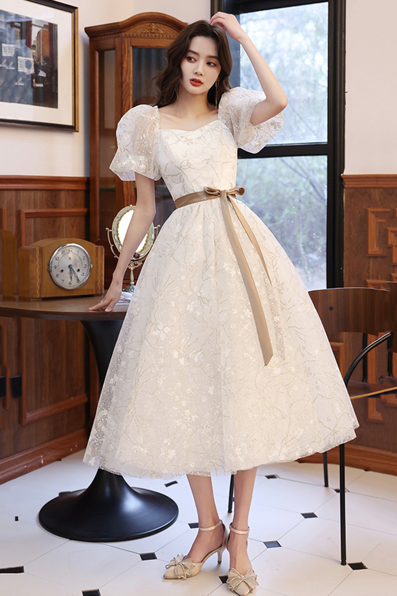 White Tulle Knee Length Prom Dress, Cute Short Sleeve Homecoming Dress White Tulle Knee Length Prom Dress, Cute Short Sleeve Homecoming Dress
