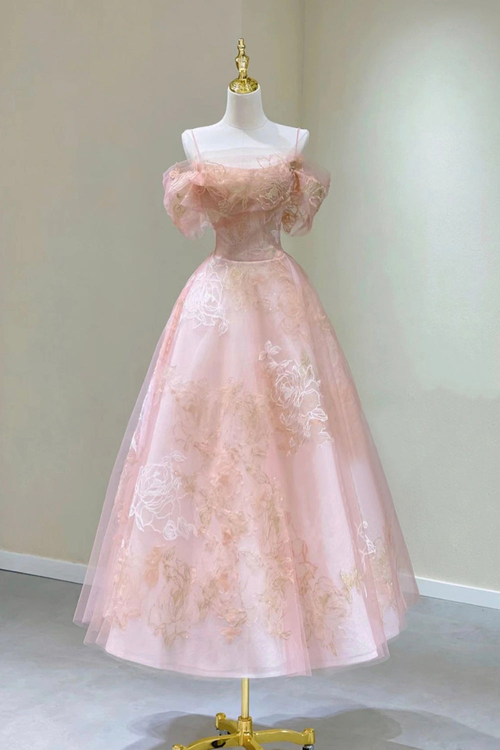 Pink Tulle Lace Short A-Line Prom Dress, Cute Off the Shoulder Party D Pink Tulle Lace Short A-Line Prom Dress, Cute Off the Shoulder Party D