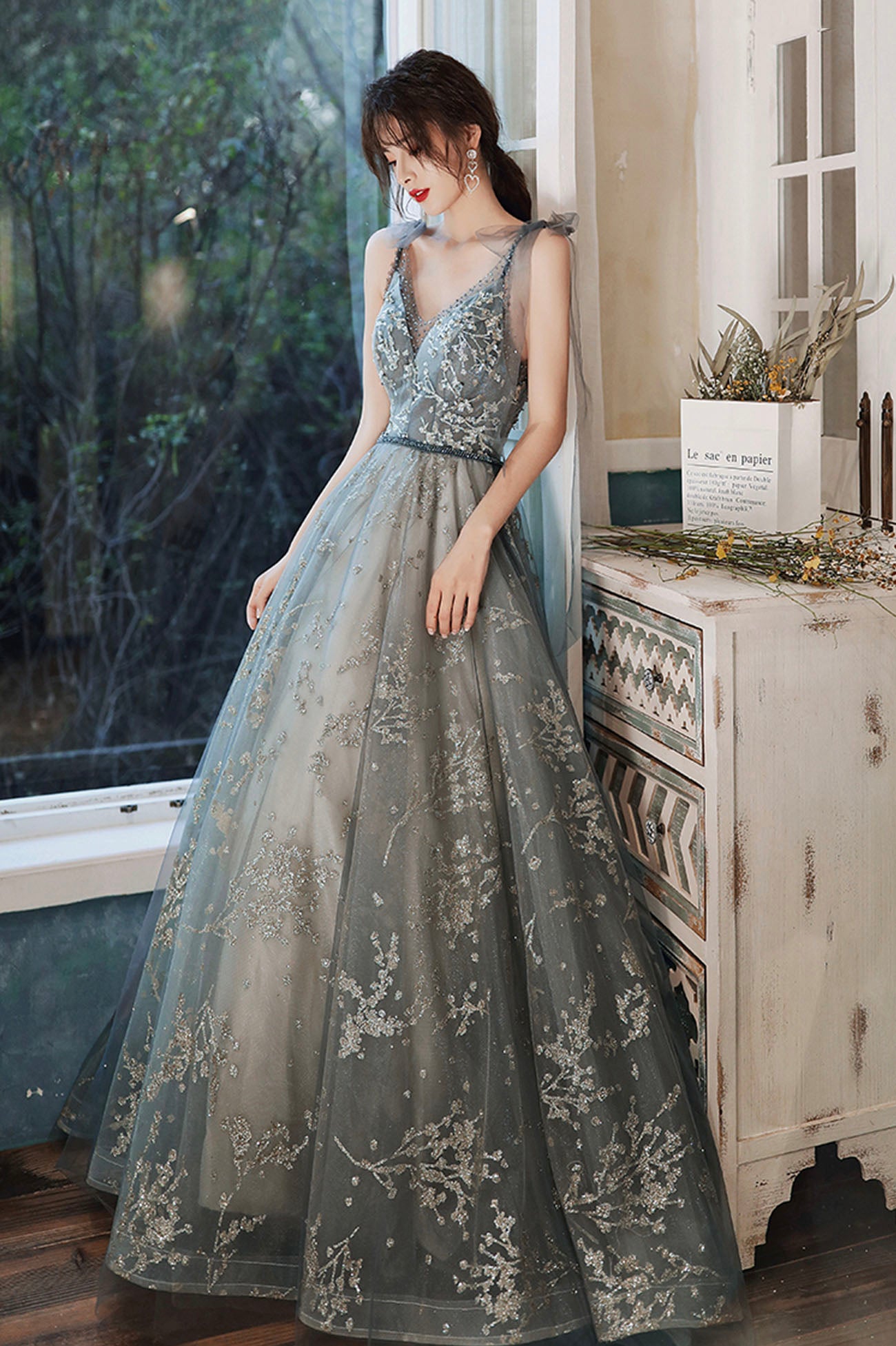 Gray V-Neck Tulle Long Prom Dress with Sequins, A-Line Graduation Dres Gray V-Neck Tulle Long Prom Dress with Sequins, A-Line Graduation Dres
