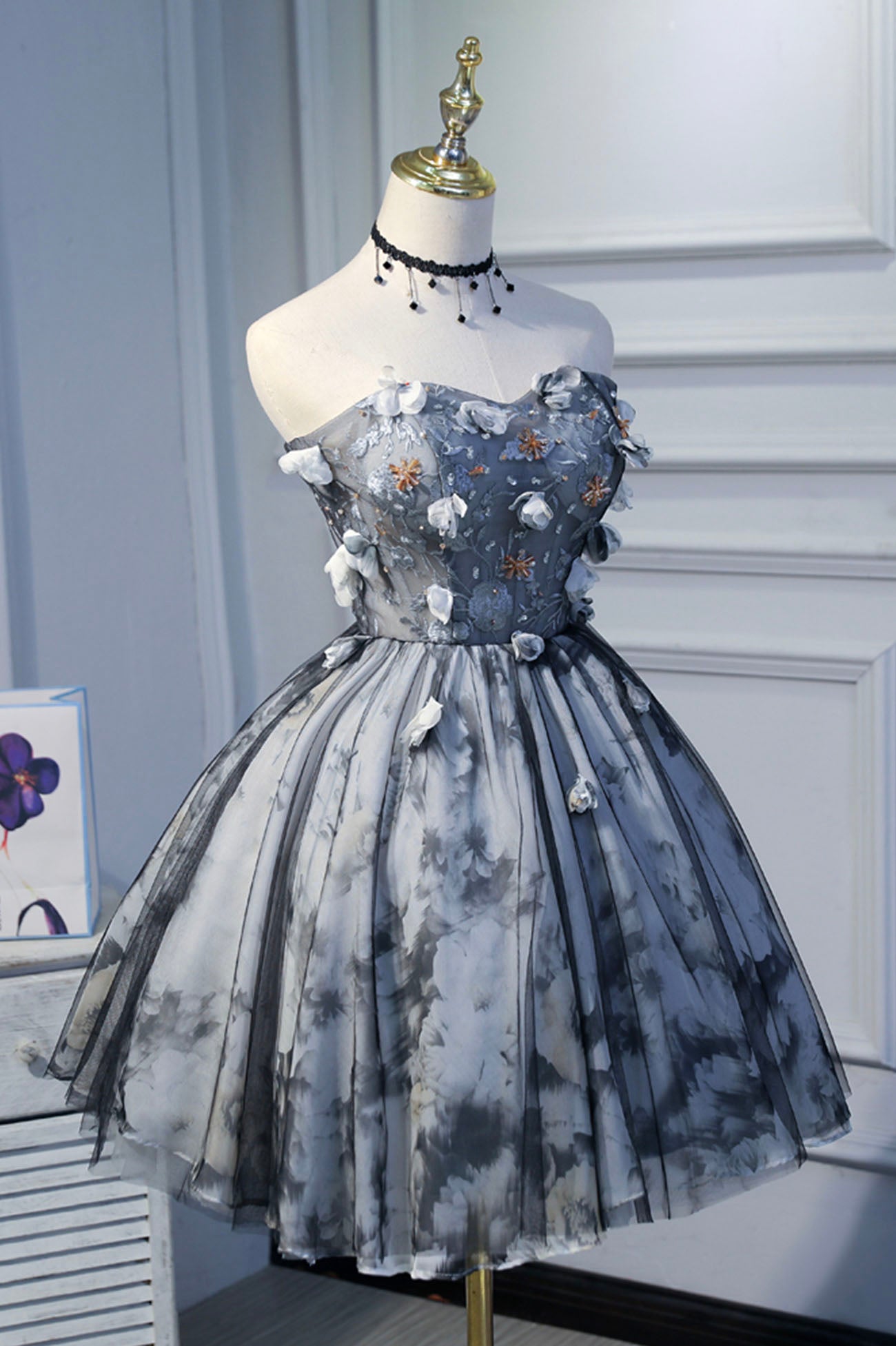Gray Lace Strapless Short Prom Dress, A-Line Sweetheart Neckline Party Gray Lace Strapless Short Prom Dress, A-Line Sweetheart Neckline Party