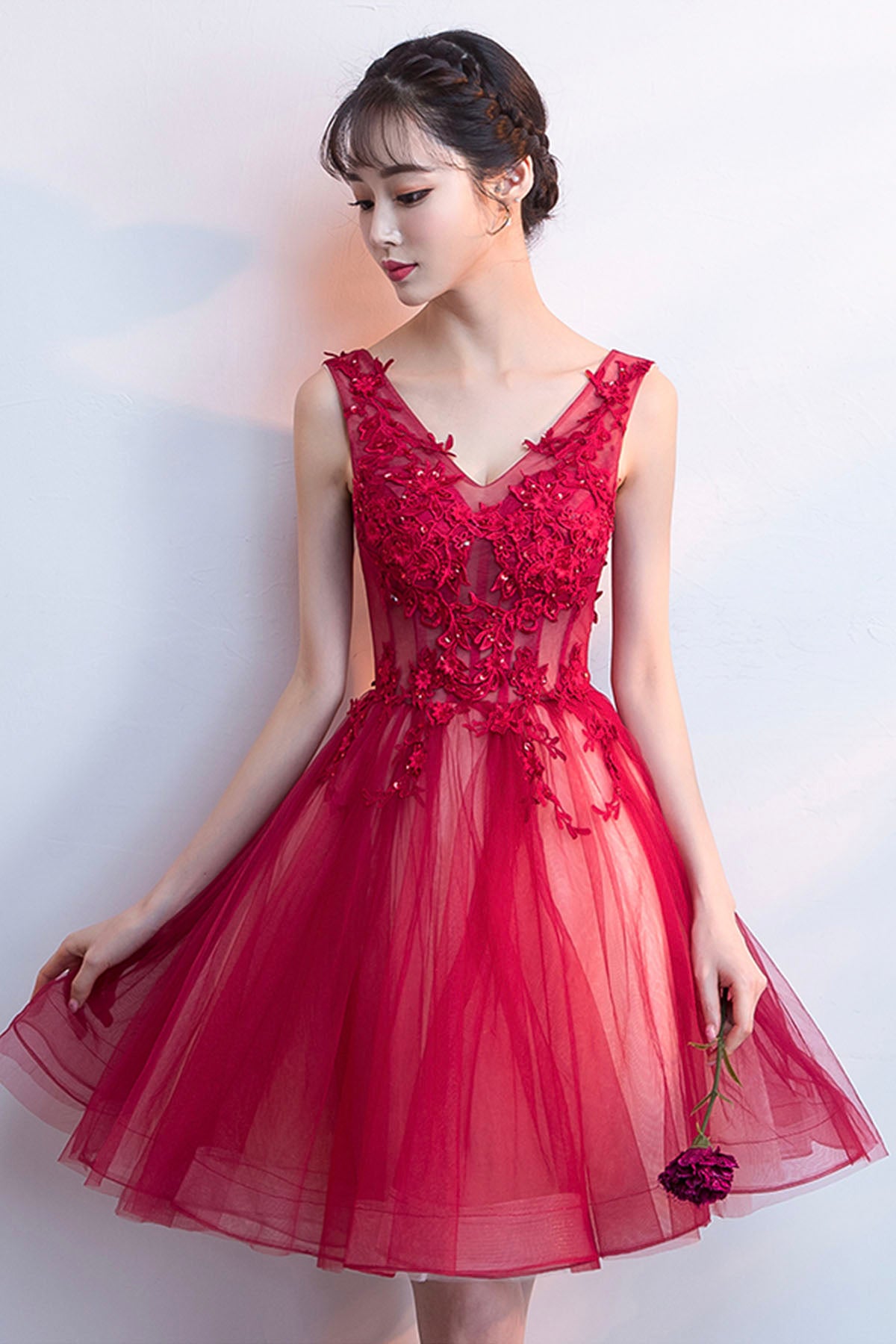 Red V-Neck Lace Short Prom Dress, Cute A-Line Homecoming Party Dress