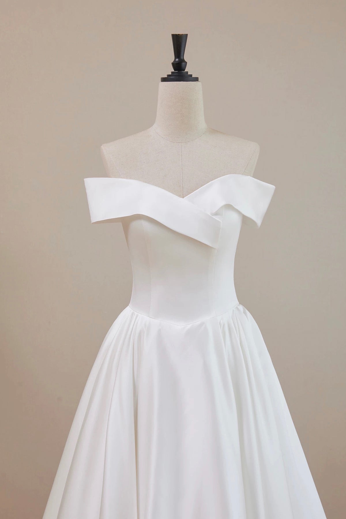 White Off-the-Shoulder Satin Tea-Length Party Prom Dress