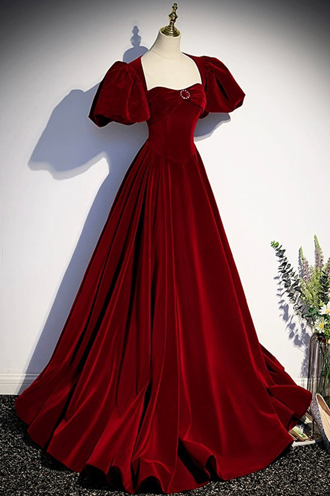 Elegant Velvet Floor Length Prom Dress, Burgundy Open Back Short Sleeve Evening Dress