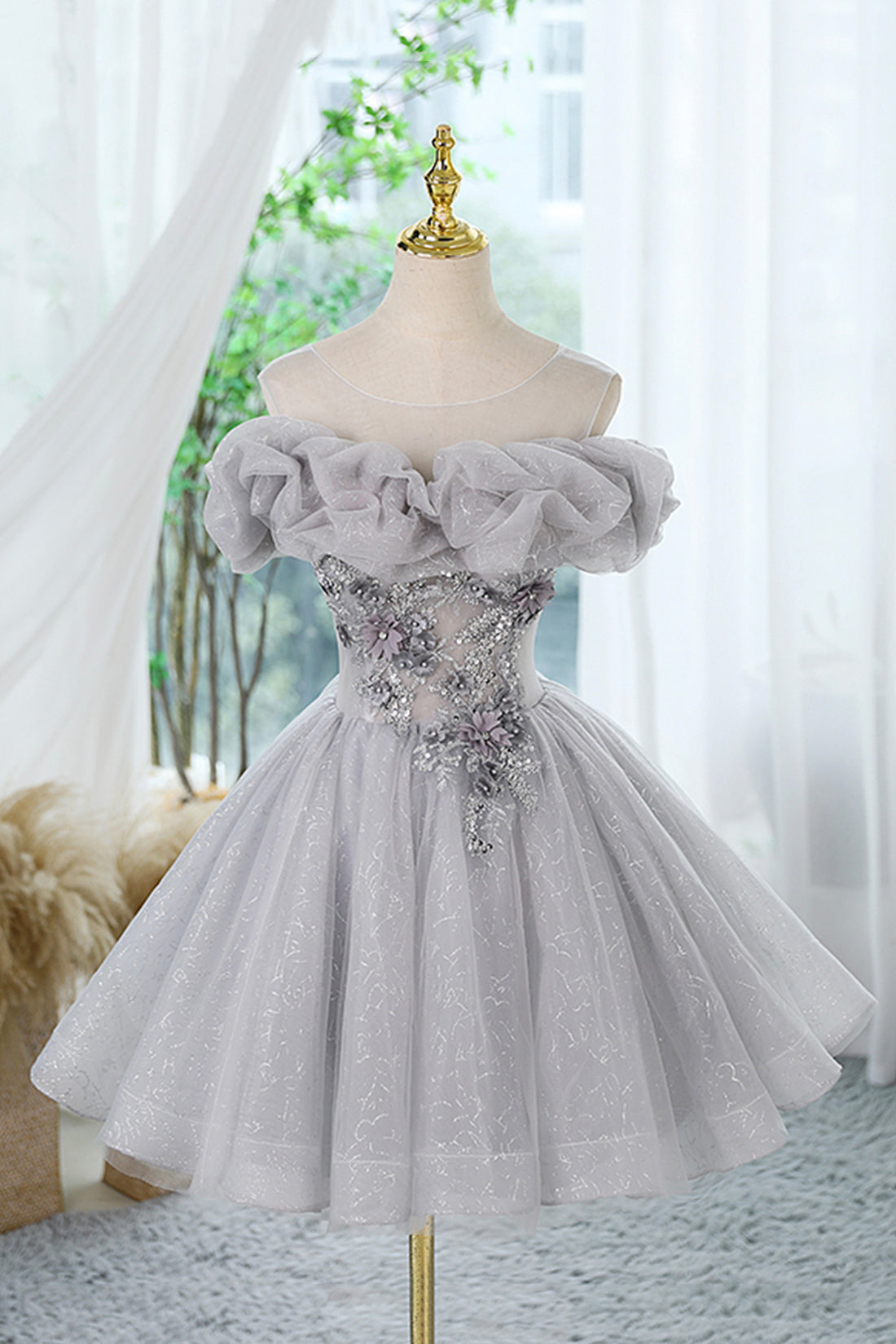 Gray Scoop Neckline Tulle Sequins Short Prom Dress, A-Line Off the Shoulder Evening Party Dress