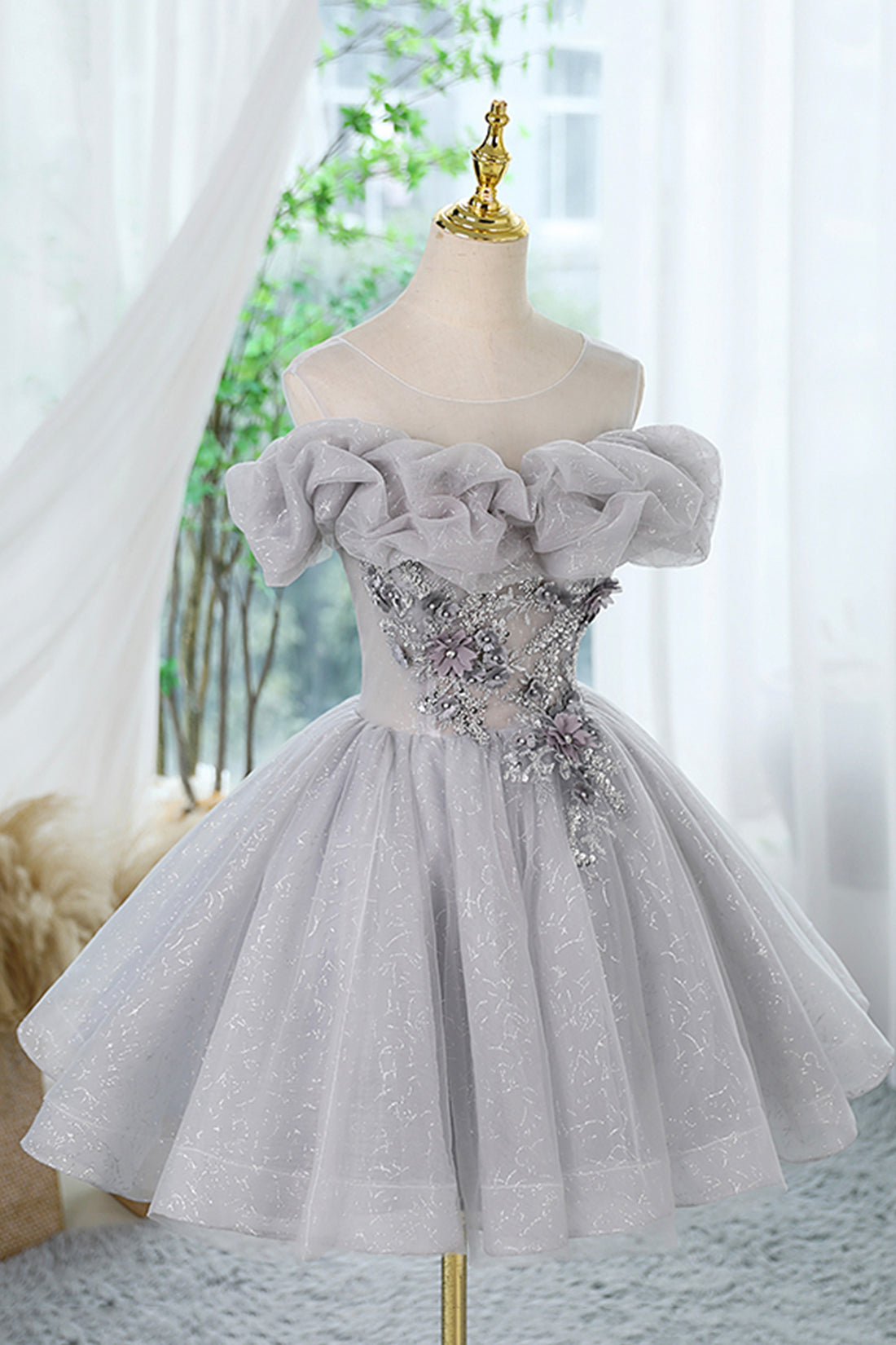 Prom Dress Light Gray Lace Illusion Neckline Ball Gown Short Sleeves  Ruffles Pageant Dresses - Milanoo.com
