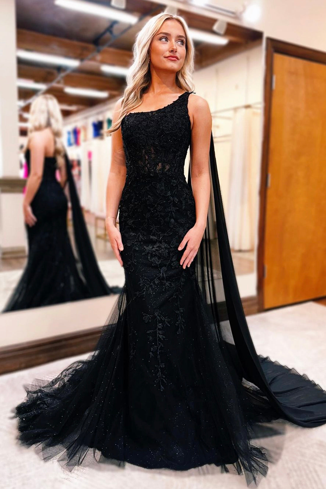 Black One Shoulder Lace Long Prom Dress, Mermaid Tulle Evening Party Dress
