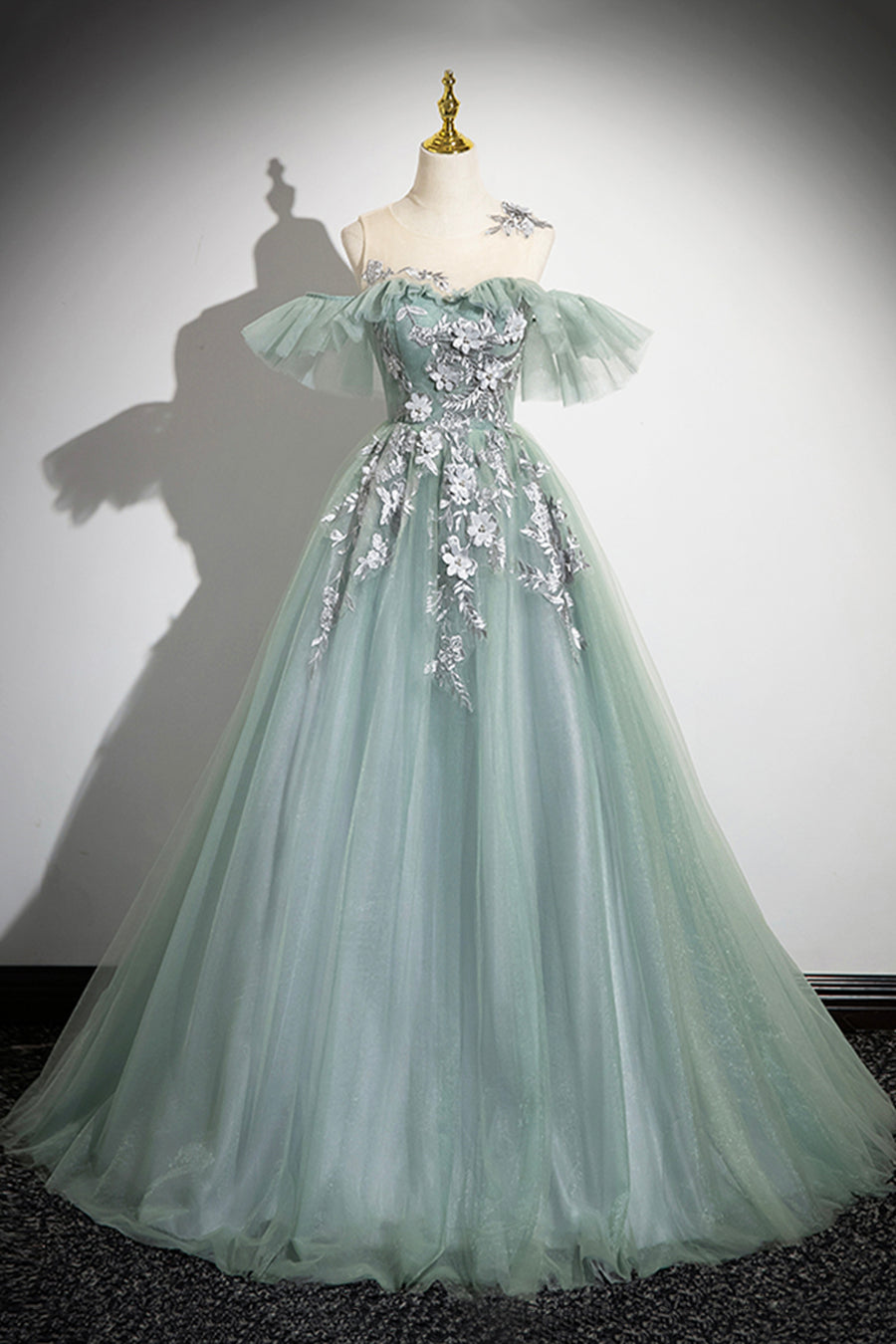 Long A-line Scoop Neck Tulle Lace Backless Formal Prom Dresses