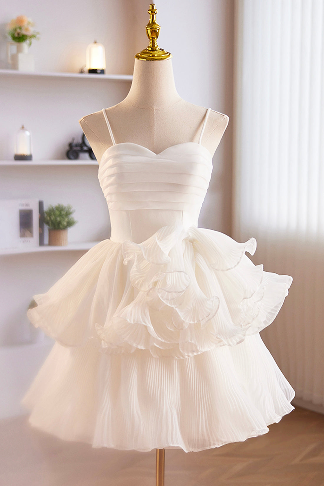 White Spaghetti Strap Tulle Short Prom Dress, White A-Line Homecoming White Spaghetti Strap Tulle Short Prom Dress, White A-Line Homecoming