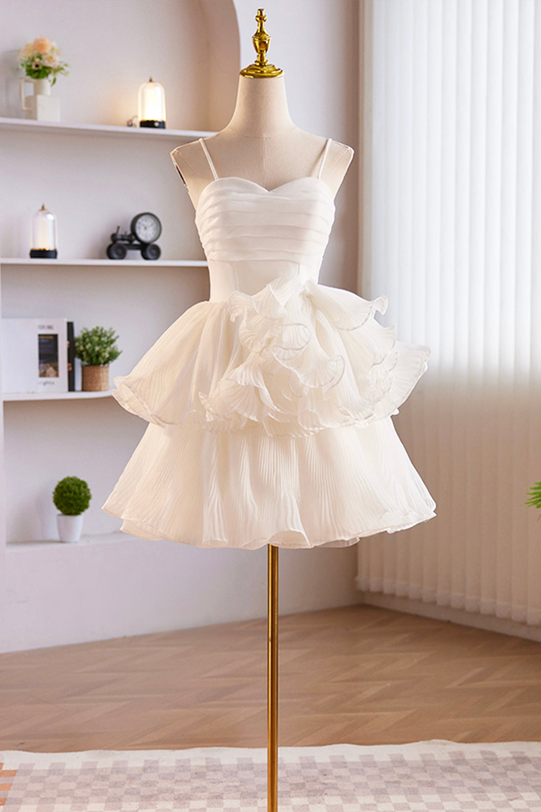 White Spaghetti Strap Tulle Short Prom Dress, White A-Line Homecoming Dress