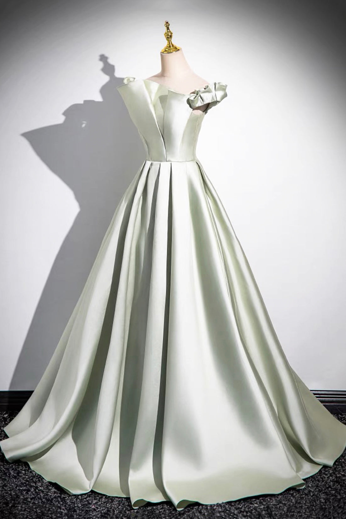 Light Green A-Line Satin Long Prom Dress, Simple Green Strapless Eveni Light Green A-Line Satin Long Prom Dress, Simple Green Strapless Eveni