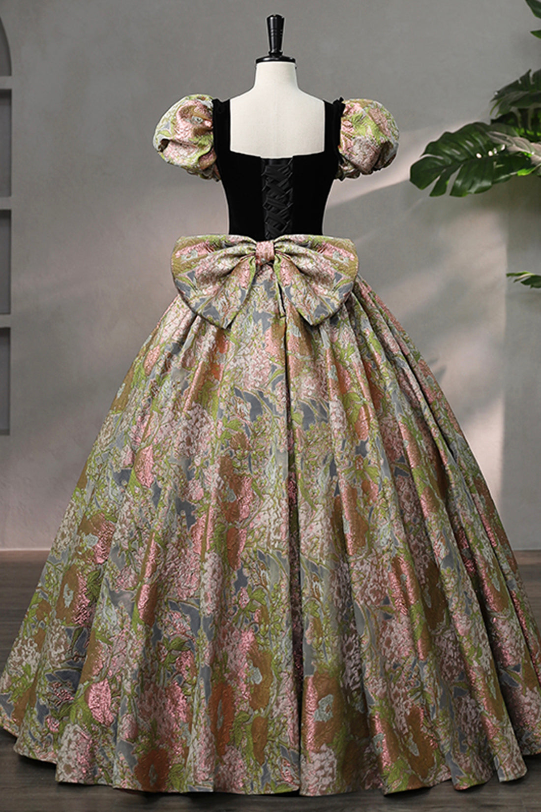 Elegant Black Puffy Short Sleeve Floor Length Prom Dress, A-Line Floral Pattern Evening Dress