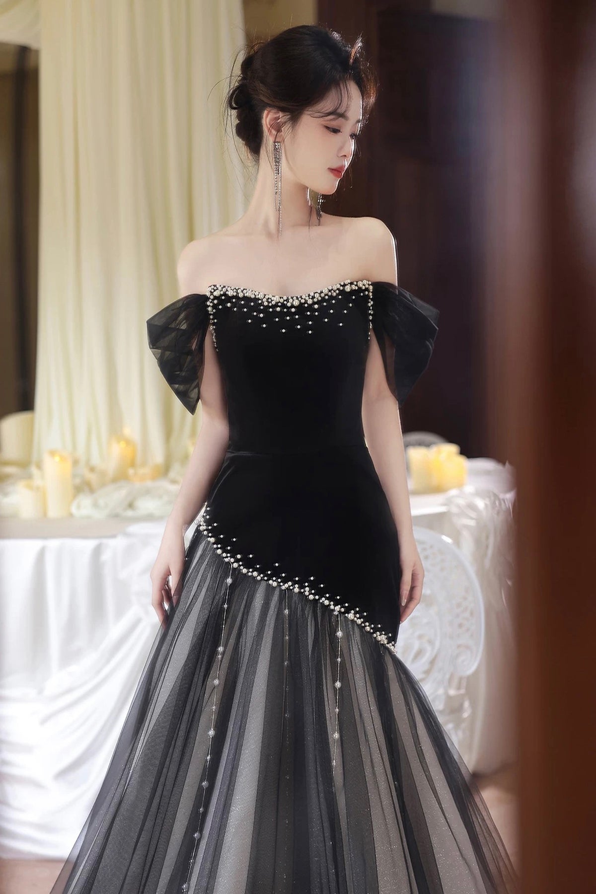 Luxury Black Tulle Mermaid Prom Dress Pearl Beaded Off Shoulder Evening Gown