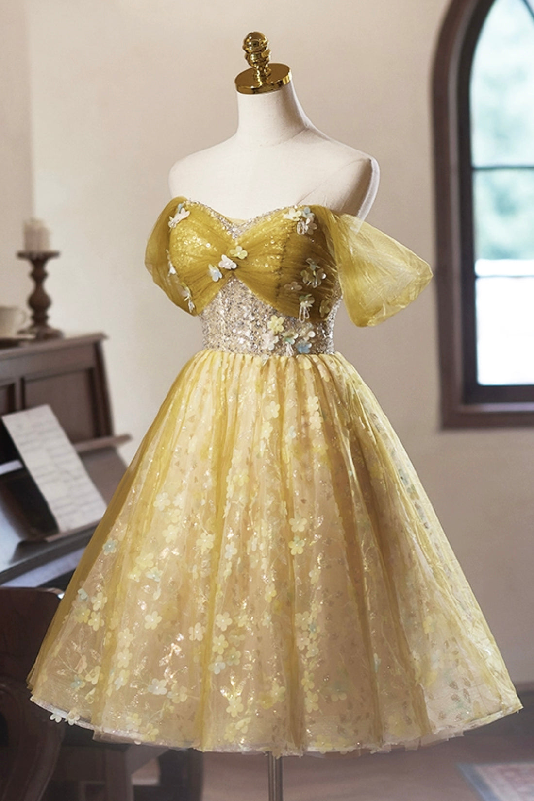 Yellow Floral Tulle Knee Length Prom Dress, Lovely A-Line Evening Part Yellow Floral Tulle Knee Length Prom Dress, Lovely A-Line Evening Part