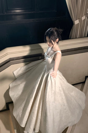 Elegant Square Neck Sleeveless Evening Gown with Rhinestone Embellishments