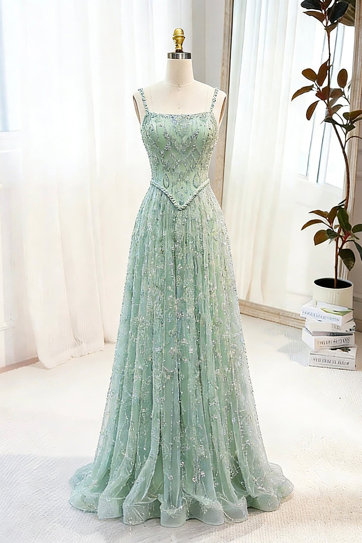 Mint Green Beaded Spaghetti Strap Prom Dress for Women, A-Line Formal Evening Gown with Sweetheart Neckline and Lace-Up Back