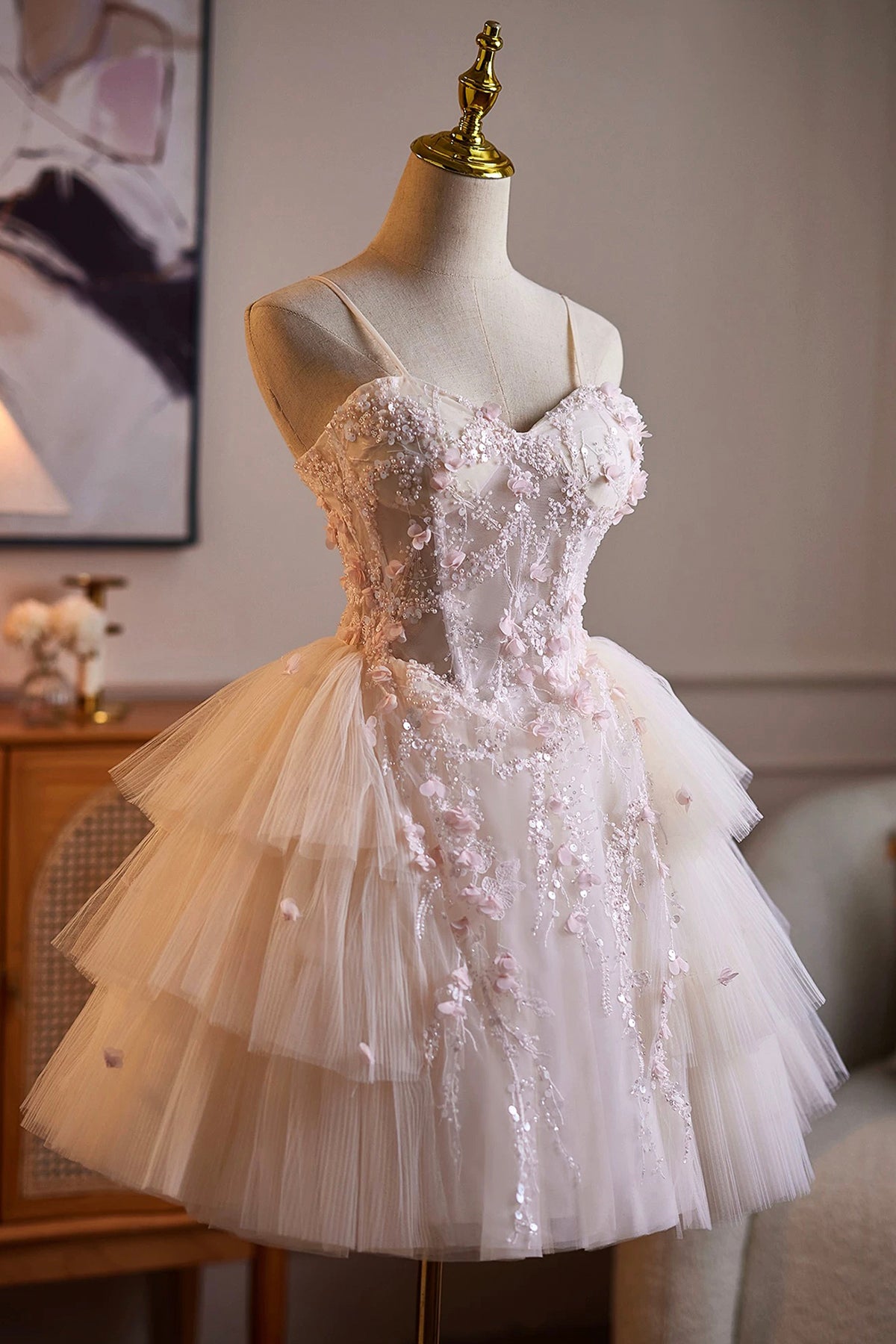 Elegant Pink 3D Floral Tiered Tulle Short Prom Dress - Sweetheart Neck Homecoming Gown