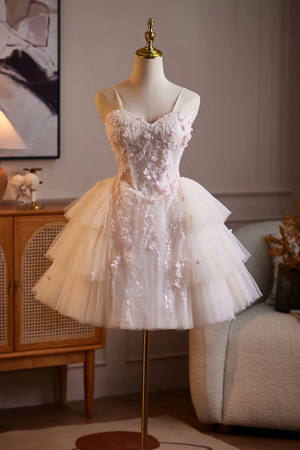 Elegant Pink 3D Floral Tiered Tulle Short Prom Dress - Sweetheart Neck Homecoming Gown