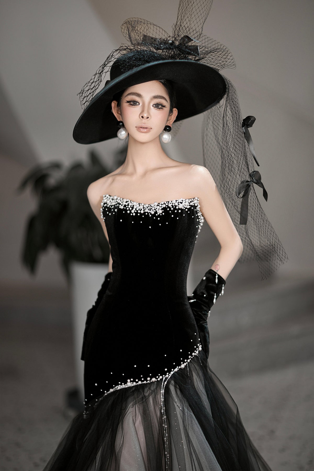 New Arrival Black Ombre Tulle Prom Dress with Velvet Top and Crystal Beading