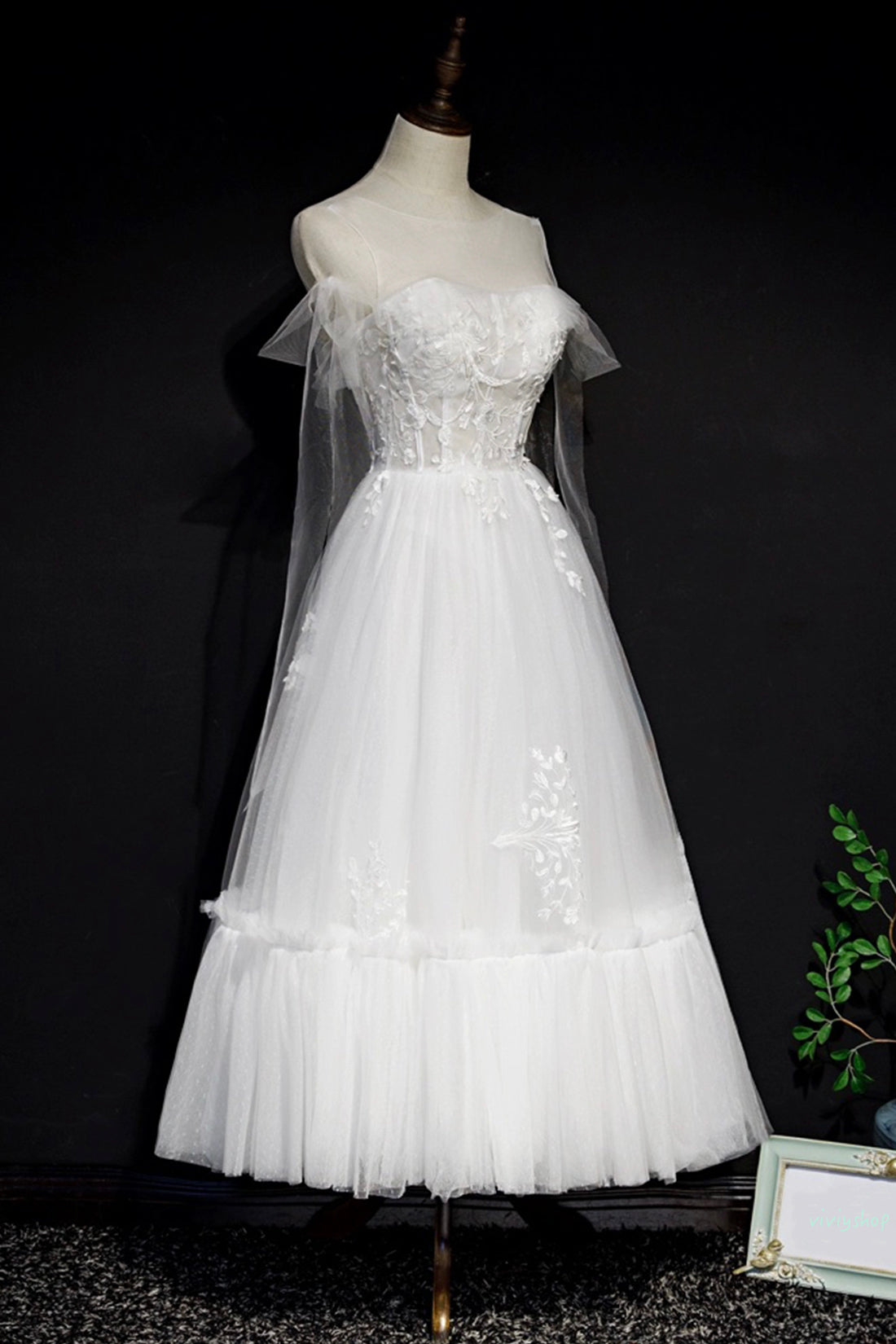 White Lace A-Line Tea Length Prom Dress