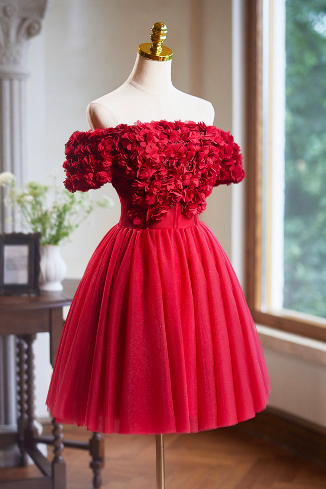 Cute Tulle Short Prom Dress with Appliques, Red A-Line Homecoming Party Dress