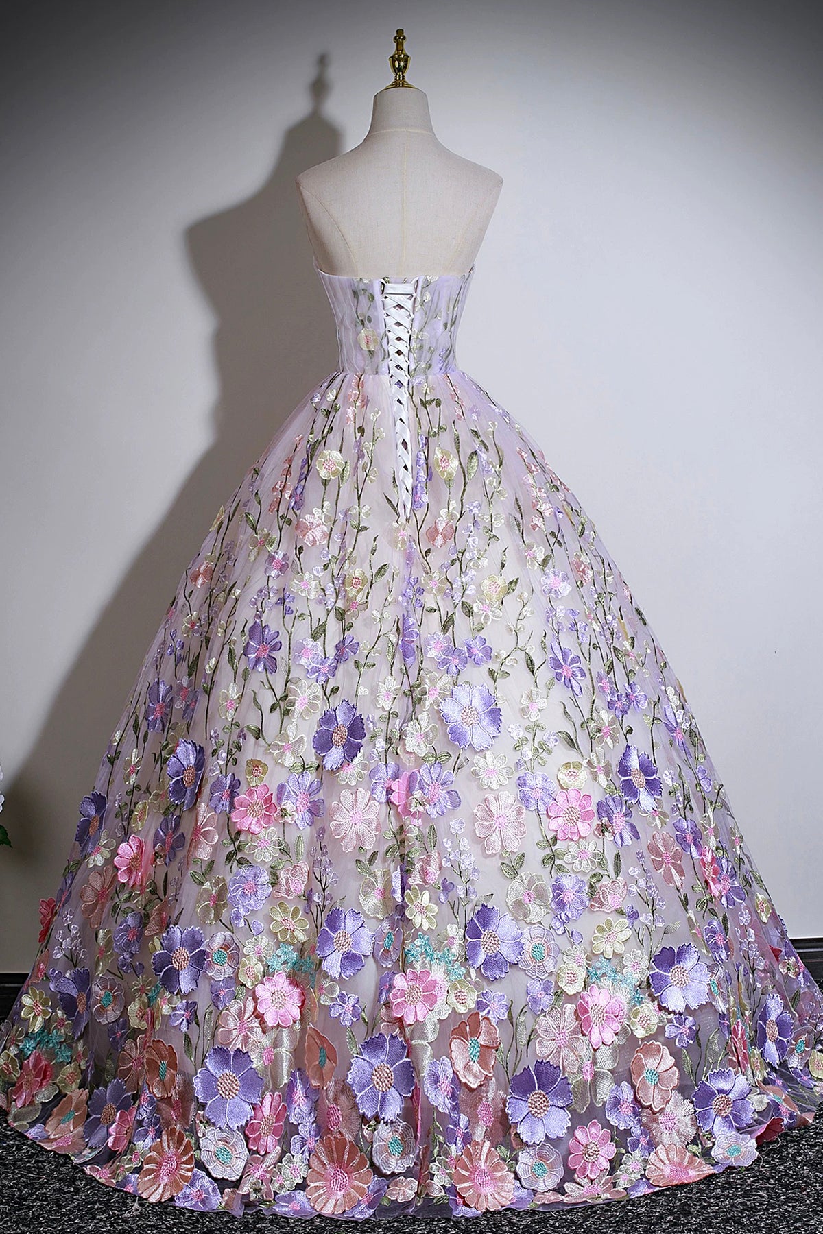 3D Floral Appliqué Strapless Ball Gown - Lilac Pink Prom Dress for Formal Events