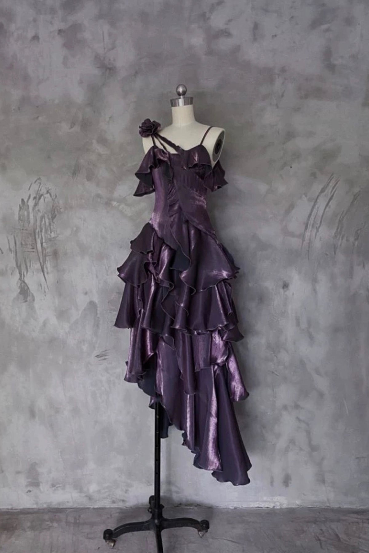 Irregular Ruffled Evening Party Dresses with Floral Detail