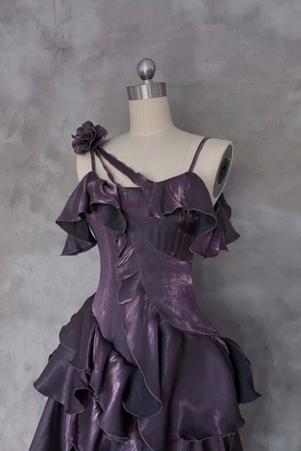 Irregular Ruffled Evening Party Dresses with Floral Detail