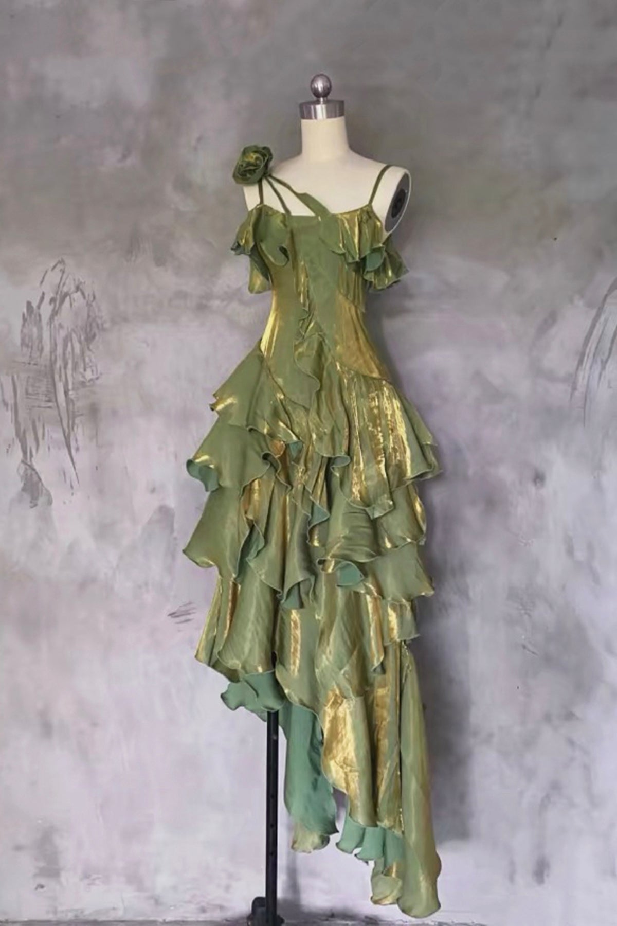 Irregular Ruffled Evening Party Dresses with Floral Detail