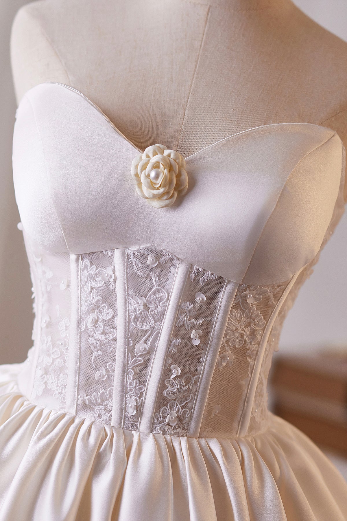 Ivory Satin Lace Sweetheart Mini Party Gown, A-Line Backless Prom Dress