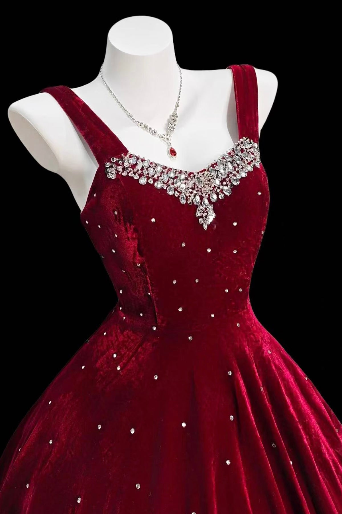 Burgundy Sparkly Crystal Embellished Mini Party Dress - Sleeveless Corset Cocktail Gown
