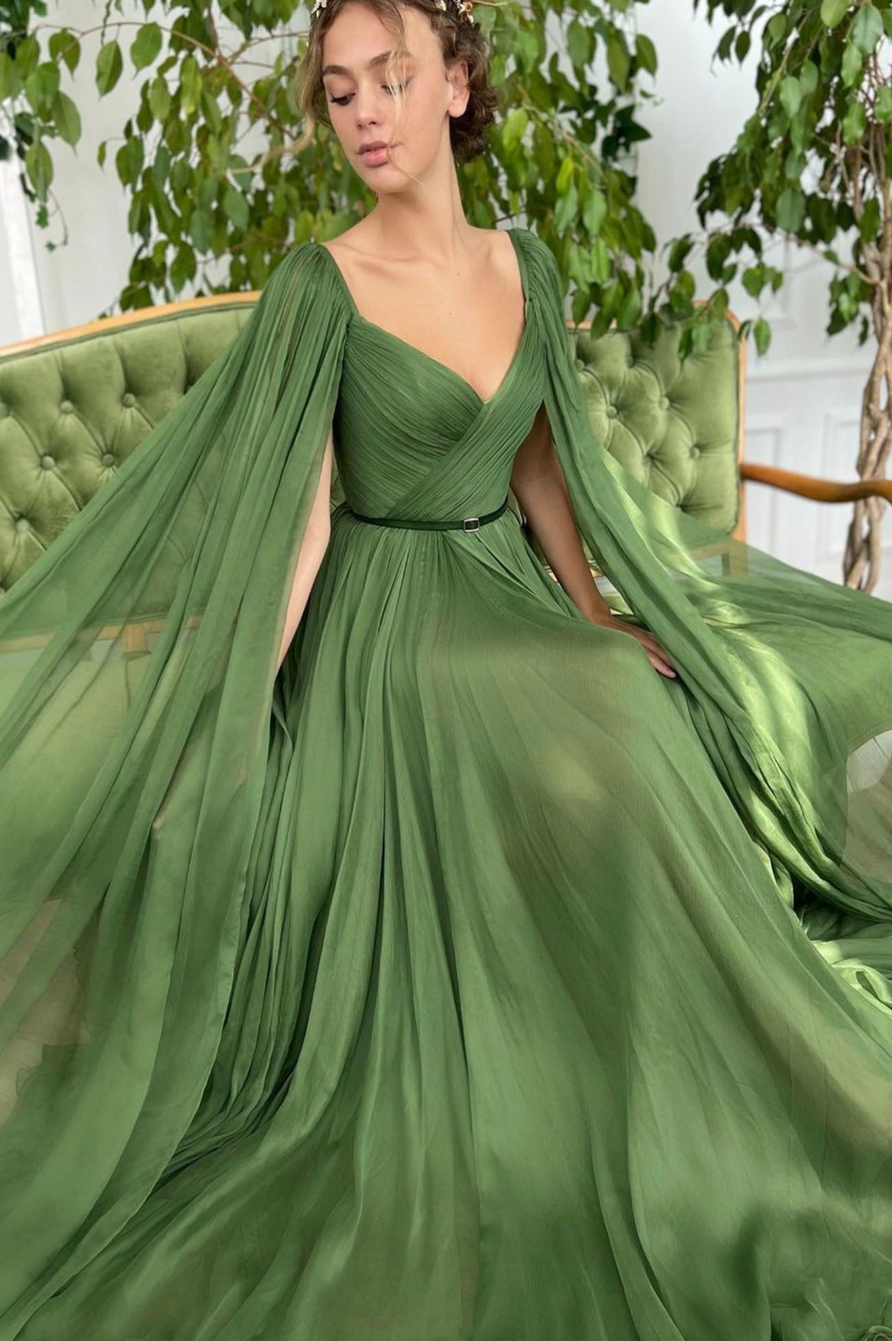Green Chiffon Long A-Line Prom Dress, Long Sleeve Evening Graduation D Green Chiffon Long A-Line Prom Dress, Long Sleeve Evening Graduation D